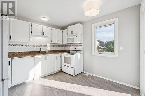 8 Gillespie Crescent, Ottawa, ON - Indoor Photo Showing Kitchen