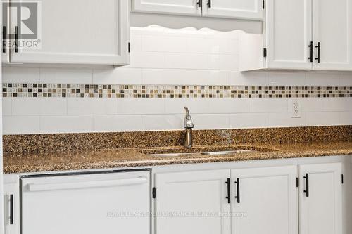 8 Gillespie Crescent, Ottawa, ON - Indoor Photo Showing Kitchen