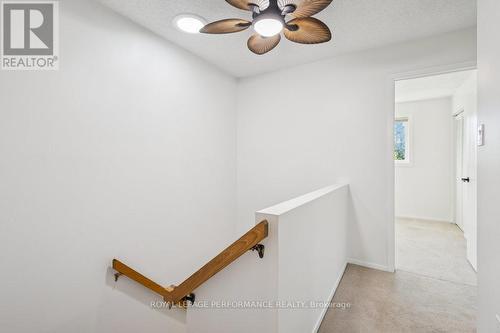 8 Gillespie Crescent, Ottawa, ON - Indoor Photo Showing Other Room