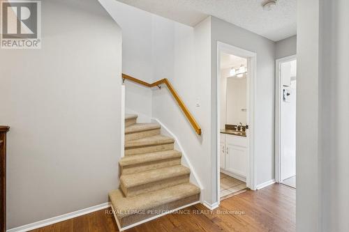 8 Gillespie Crescent, Ottawa, ON - Indoor Photo Showing Other Room