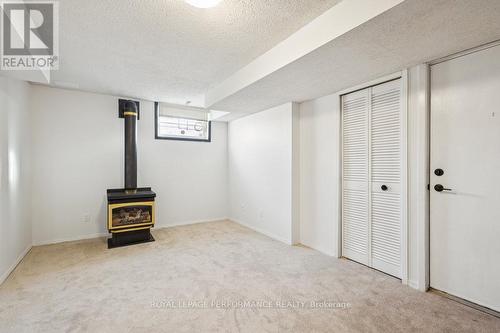 8 Gillespie Crescent, Ottawa, ON - Indoor