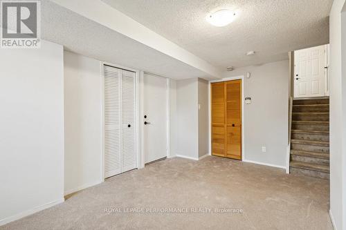 8 Gillespie Crescent, Ottawa, ON - Indoor Photo Showing Other Room