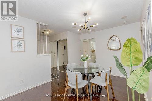313 - 135 Hillcrest Avenue, Mississauga, ON - Indoor Photo Showing Dining Room