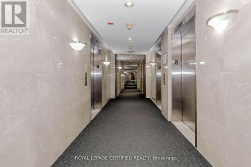 313 - 135 Hillcrest Avenue, Mississauga, ON - Indoor