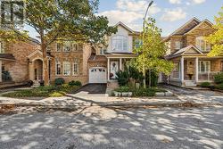 2293 SETON CRESCENT  Burlington, ON L7L 6Y4