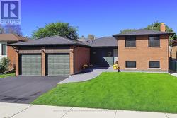 LOWER - 40 DARCY MAGEE CRESCENT  Toronto, ON M1C 2T5