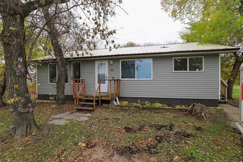 32 Vimy Road, Eriksdale, MB - Outdoor