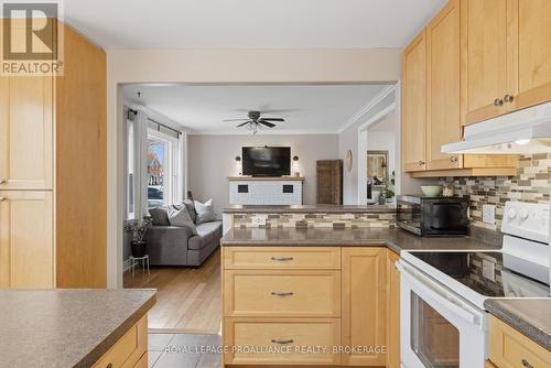 225 East Street, Greater Napanee (Greater Napanee), ON - Indoor Photo Showing Kitchen