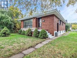 632 BEACH BOULEVARD  Hamilton, ON L8H 6Y1