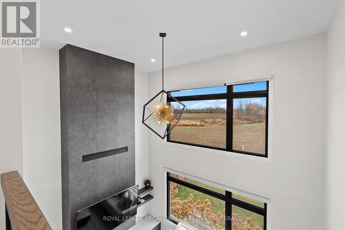 832 Windermere Drive, Kingston (City Northwest), ON - Indoor Photo Showing Other Room