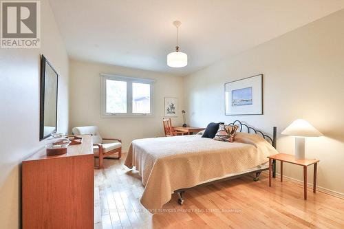 1995 Pitagora Court, Mississauga, ON - Indoor Photo Showing Bedroom