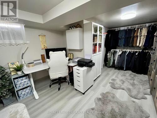 37 Broadway Street, Newbury, ON - Indoor Photo Showing Office