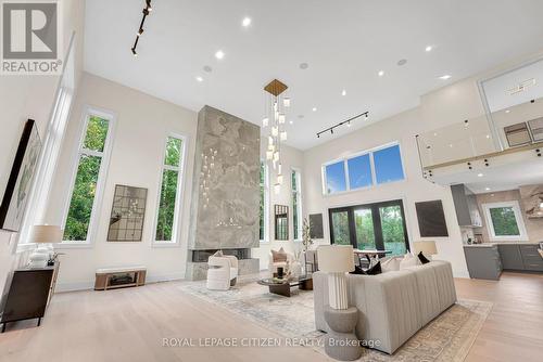 14 Cedar Drive, Caledon, ON - Indoor