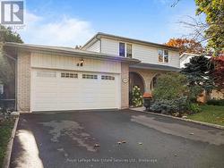 2480 WATERFORD STREET  Oakville (Wo West), ON L6L 5E6