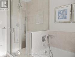 Main Bathroom - 