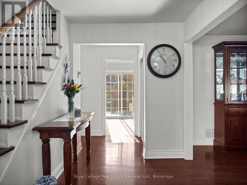 Spacious Foye - 2480 Waterford Street, Oakville (Wo West), ON - Indoor Photo Showing Other Room