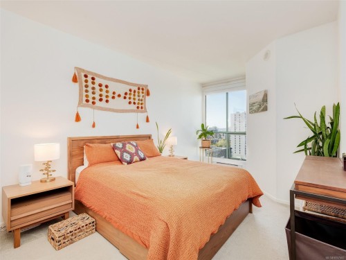 1303-1020 View St, Victoria, BC - Indoor Photo Showing Bedroom