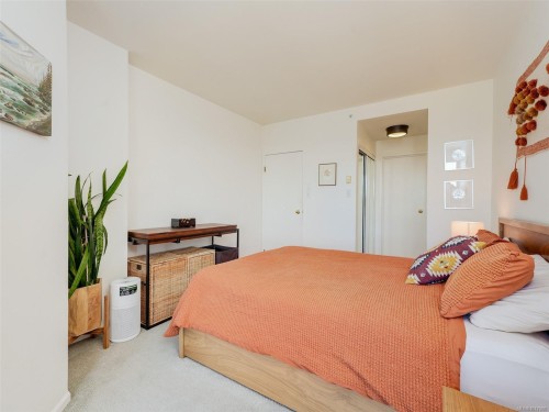 1303-1020 View St, Victoria, BC - Indoor Photo Showing Bedroom