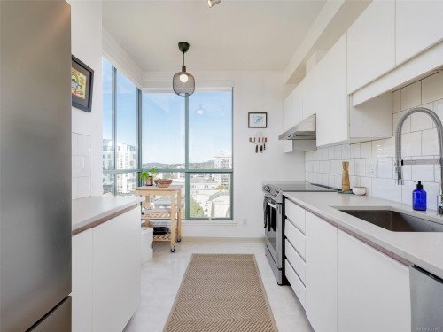 1303-1020 View St, Victoria, BC - Indoor Photo Showing Kitchen