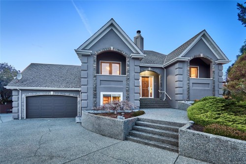 301 Mount Royal Pl, Nanaimo, BC 