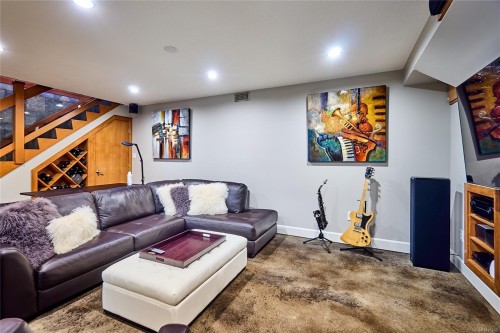 301 Mount Royal Pl, Nanaimo, BC 