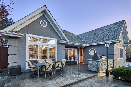 301 Mount Royal Pl, Nanaimo, BC 