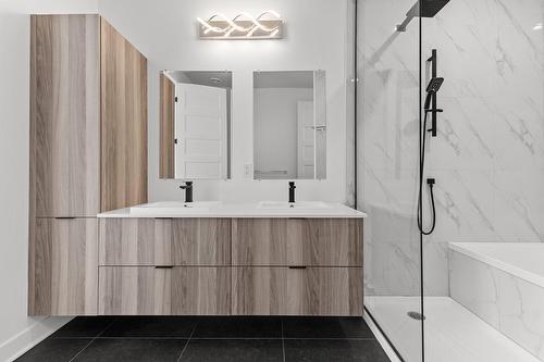 Salle de bains attenante à la CCP - 13750 Rue Du Merlot, Mirabel, QC 