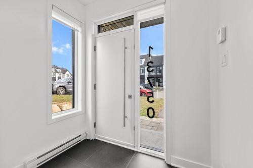 Hall d'entrée/Vestibule - 13750 Rue Du Merlot, Mirabel, QC 