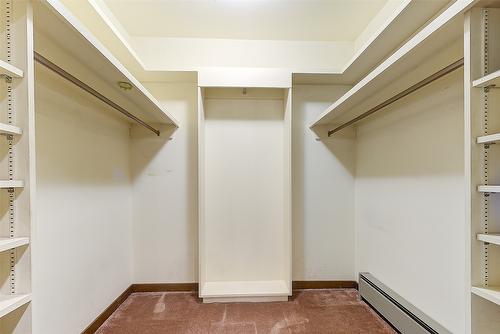 5090 Ash Road, Kelowna, BC - Indoor With Storage