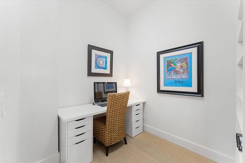 1180 Mission Ridge Road, Kelowna, BC - Indoor Photo Showing Office