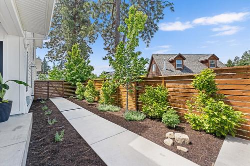 1180 Mission Ridge Road, Kelowna, BC - Outdoor