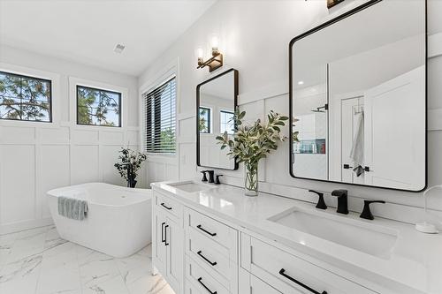 1180 Mission Ridge Road, Kelowna, BC - Indoor Photo Showing Bathroom