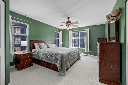 301-555 Yates Road, Kelowna, BC - Indoor Photo Showing Bedroom