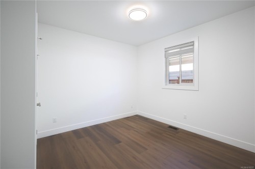 492 Hampstead St, Parksville, BC 