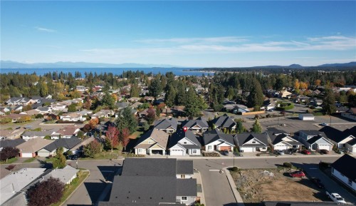 492 Hampstead St, Parksville, BC 