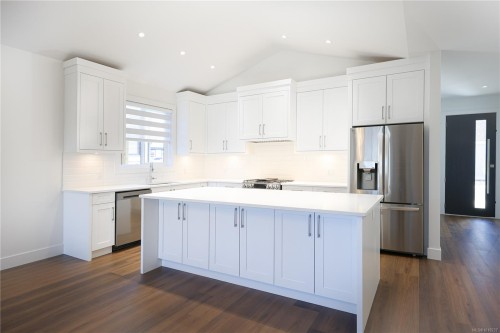 492 Hampstead St, Parksville, BC 