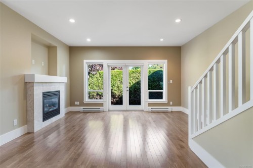 3-2449 Malaview Ave, Sidney, BC 