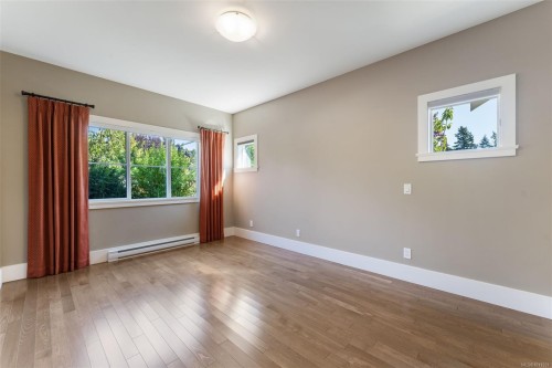 3-2449 Malaview Ave, Sidney, BC 