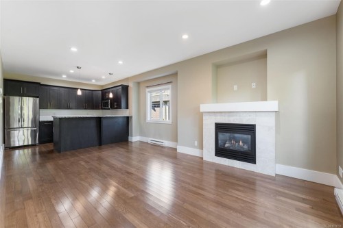 3-2449 Malaview Ave, Sidney, BC 