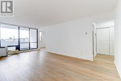 803 - 3 MASSEY SQUARE  Toronto, ON M4C 5L5