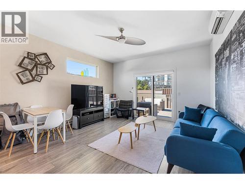 3460 Patsy Road, Kelowna, BC - Indoor Photo Showing Living Room