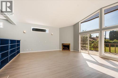 708 10Th Street, Castlegar, BC - Indoor