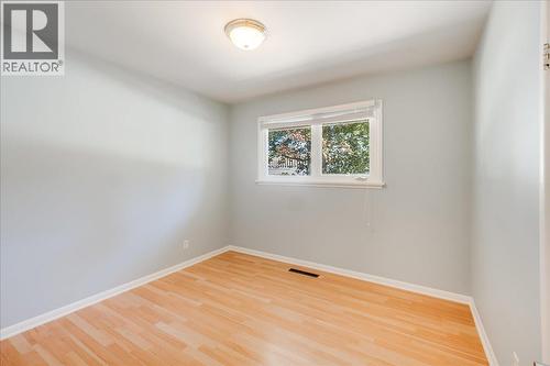 708 10Th Street, Castlegar, BC - Indoor Photo Showing Other Room