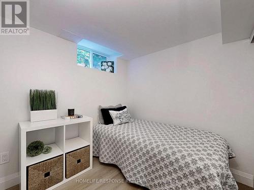776 Garth Street, Hamilton, ON - Indoor Photo Showing Bedroom