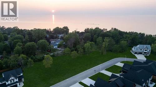 7077 Blue Coast Heights, Plympton-Wyoming, ON 