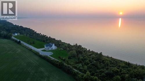 7077 Blue Coast Heights, Plympton-Wyoming, ON 