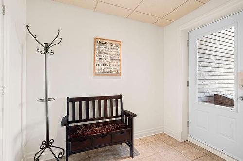 Bachelor - 48  - 48A Rue Des Trembles, Sainte-Marguerite-Du-Lac-Masson, QC - Indoor Photo Showing Other Room