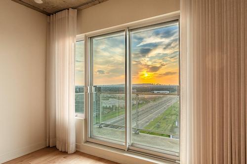 Vue - 2010-60 Rue De L'Éclipse, Brossard, QC - Indoor Photo Showing Other Room