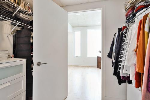 Penderie (Walk-in) - 2010-60 Rue De L'Éclipse, Brossard, QC - Indoor With Storage