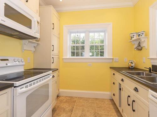 101 Phillip Fulmore Road, Lower Five Islands, NS 